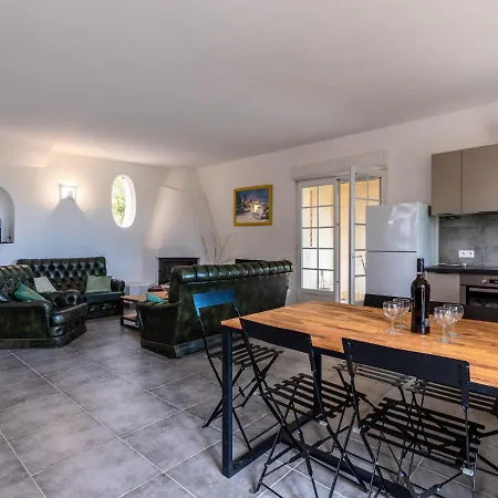 Pavellone By Interhome