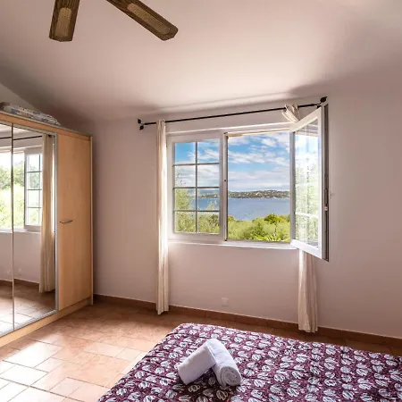 Willa Pavellone By Interhome