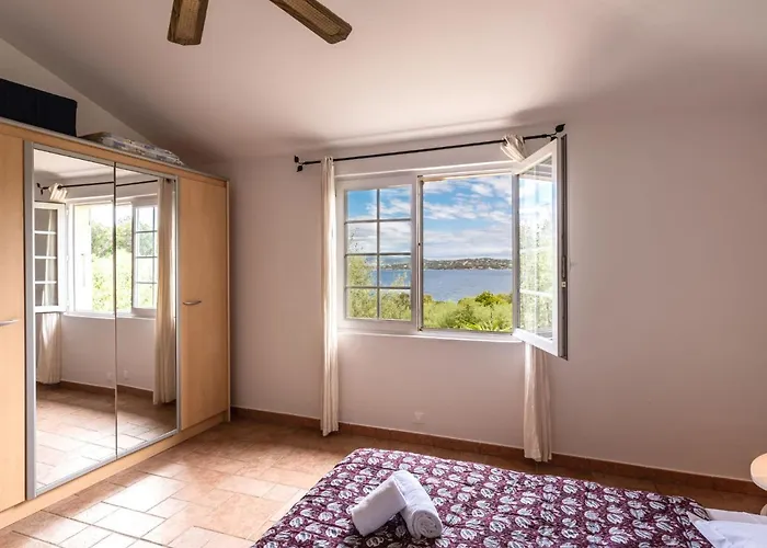 Vila Pavellone By Interhome